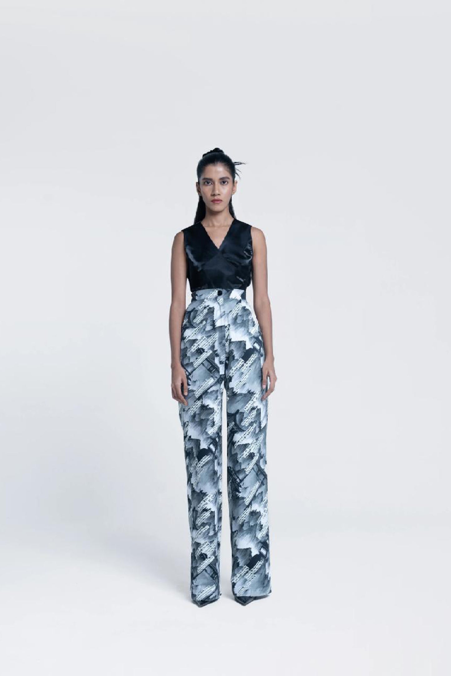 Sumi Gazette Straight Trousers