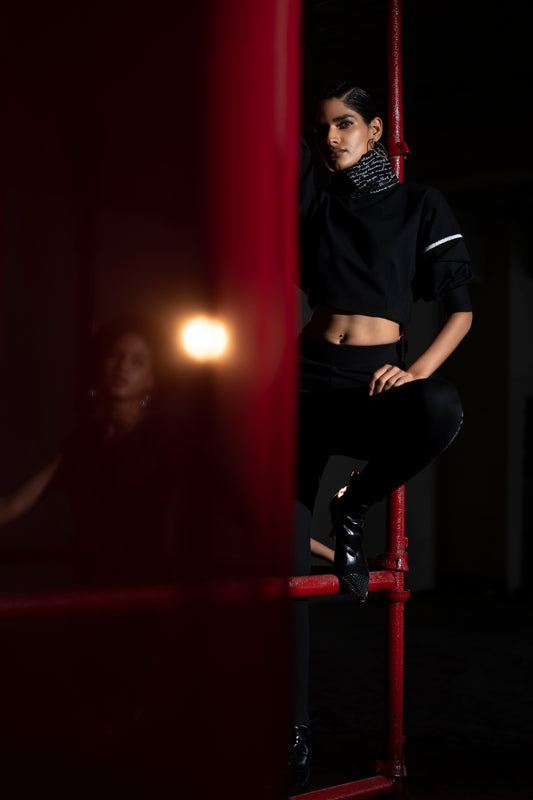 Oversized Cropped Sweatshirt